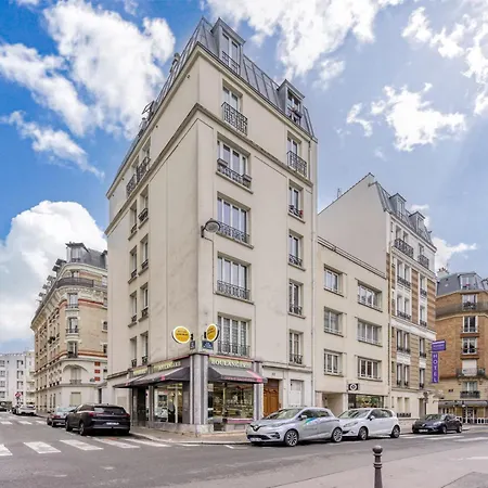 Mon 15 Paris