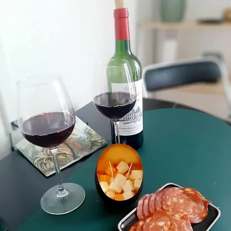 Mon 15 * Paříž